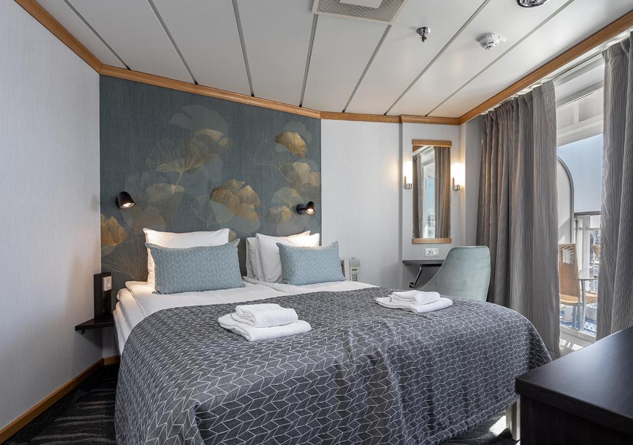 Viking Line Ferry Gabriella - One-Way Journey From Helsinki To Stockholm 호텔 외부 사진